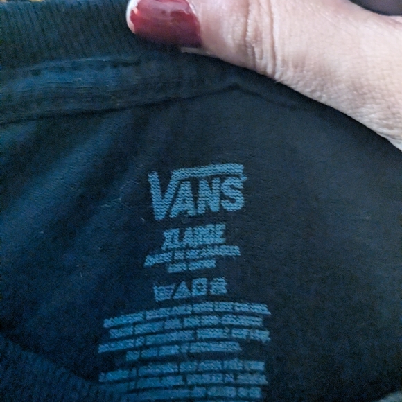 Large black vans tshirt - Picture 2 of 3